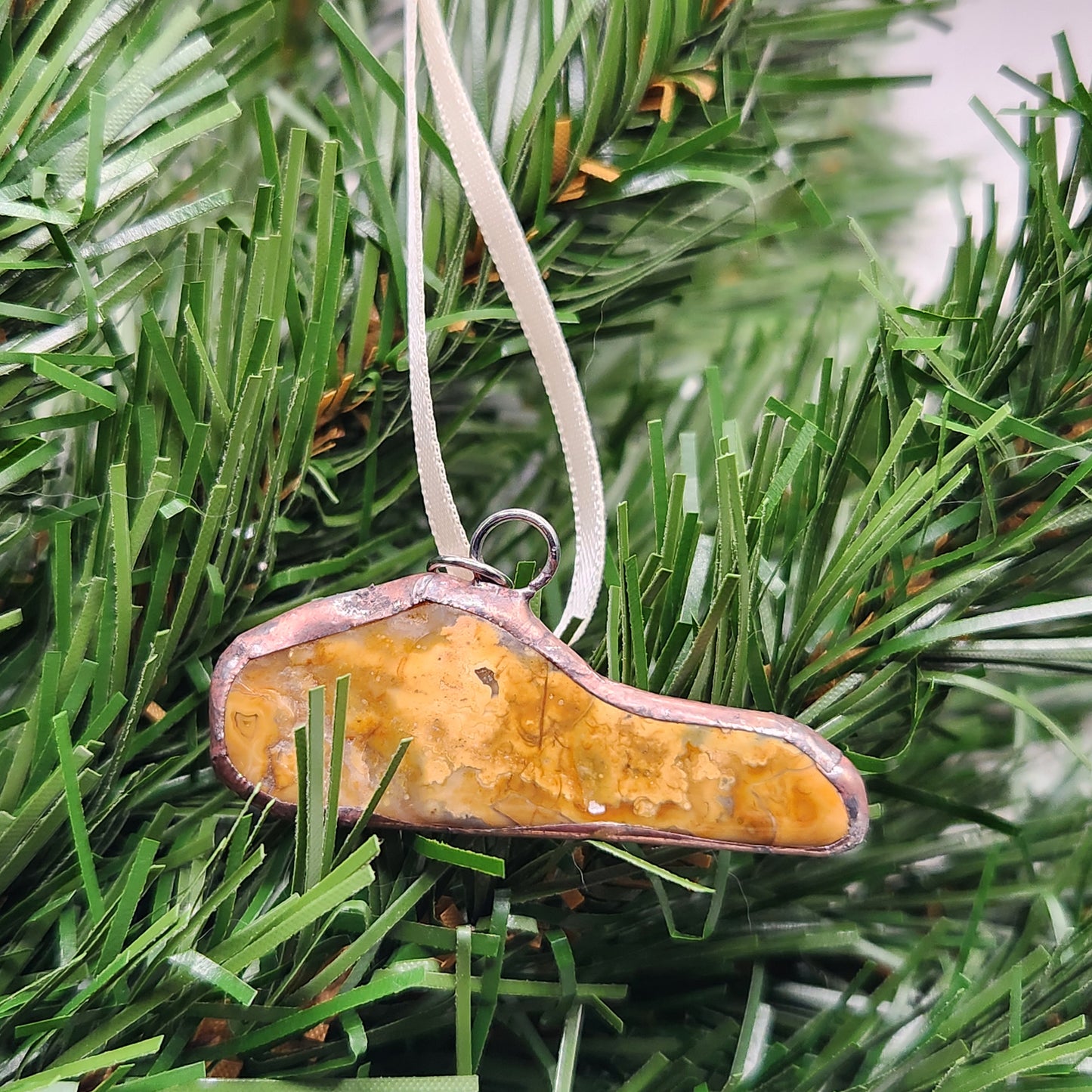 Kentucky Agate Ornament