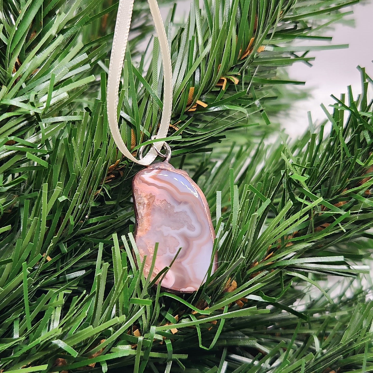 Kentucky Agate Ornament