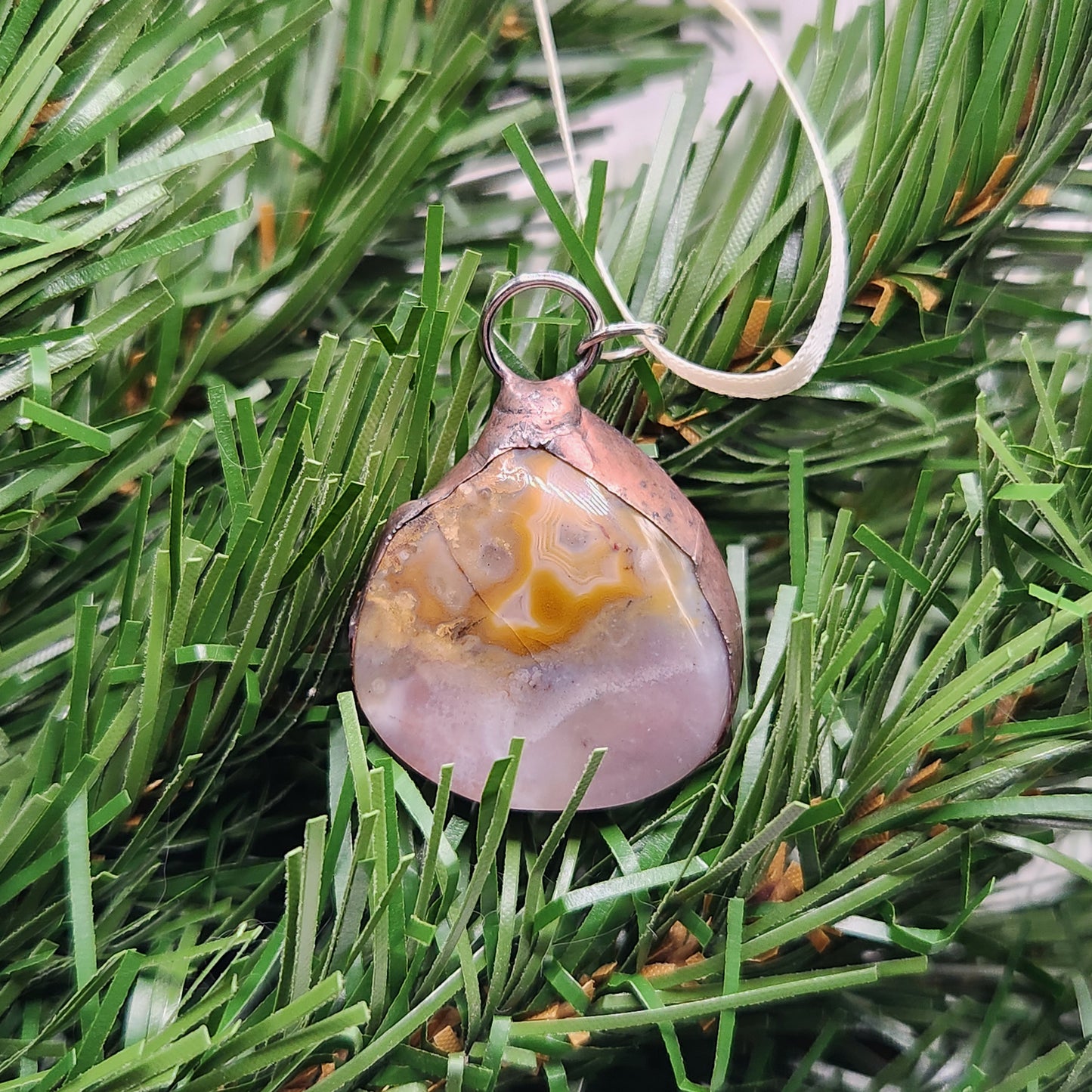 Kentucky Agate Ornament