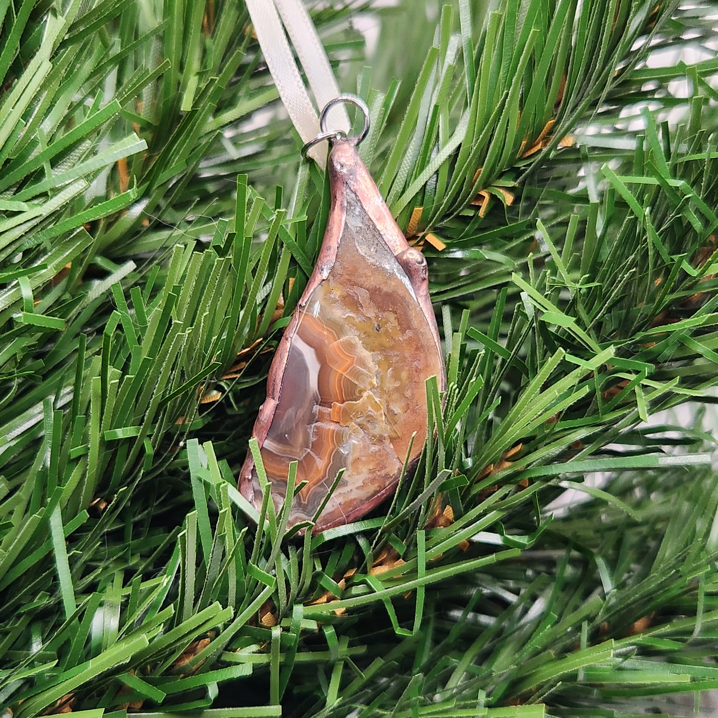 Kentucky Agate Ornament