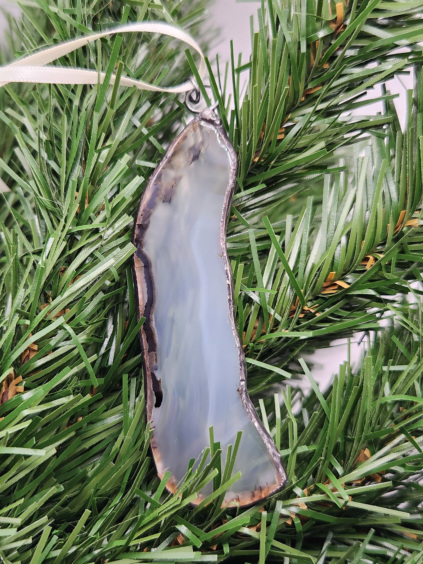 Montana Iris Agate Ornament